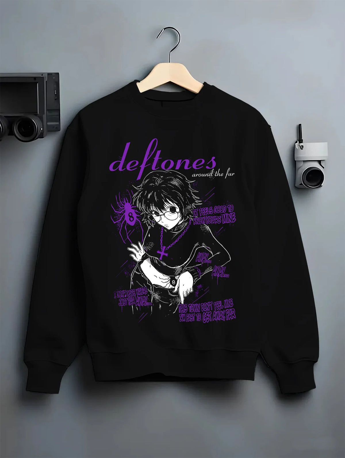 Shizuku Murasaki from Hunter x Hunter, Phantom Troupe member No. 8 on crewneck sweatshirt hanger